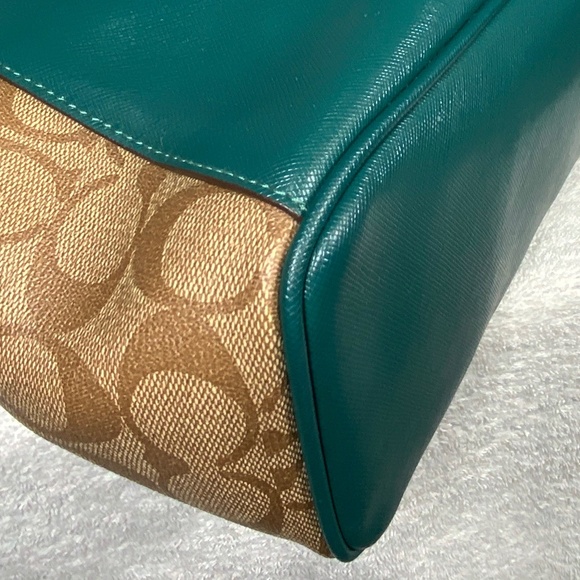 Coach F30301 Peyton Coated Canvas Saffiano Tote Green and Khaki - Picture 10 of 15